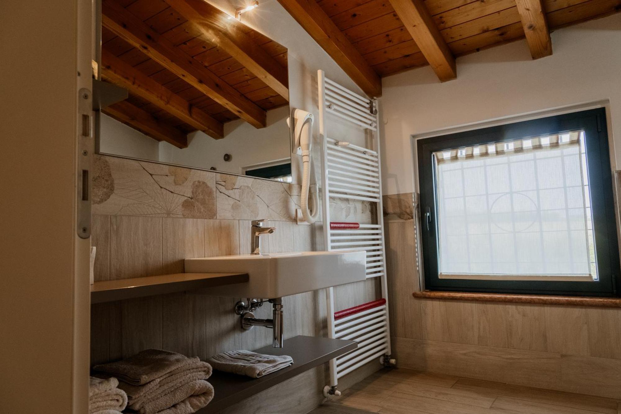 Agriturismo" Il Glicine Bianco" 몬잠바노 외부 사진